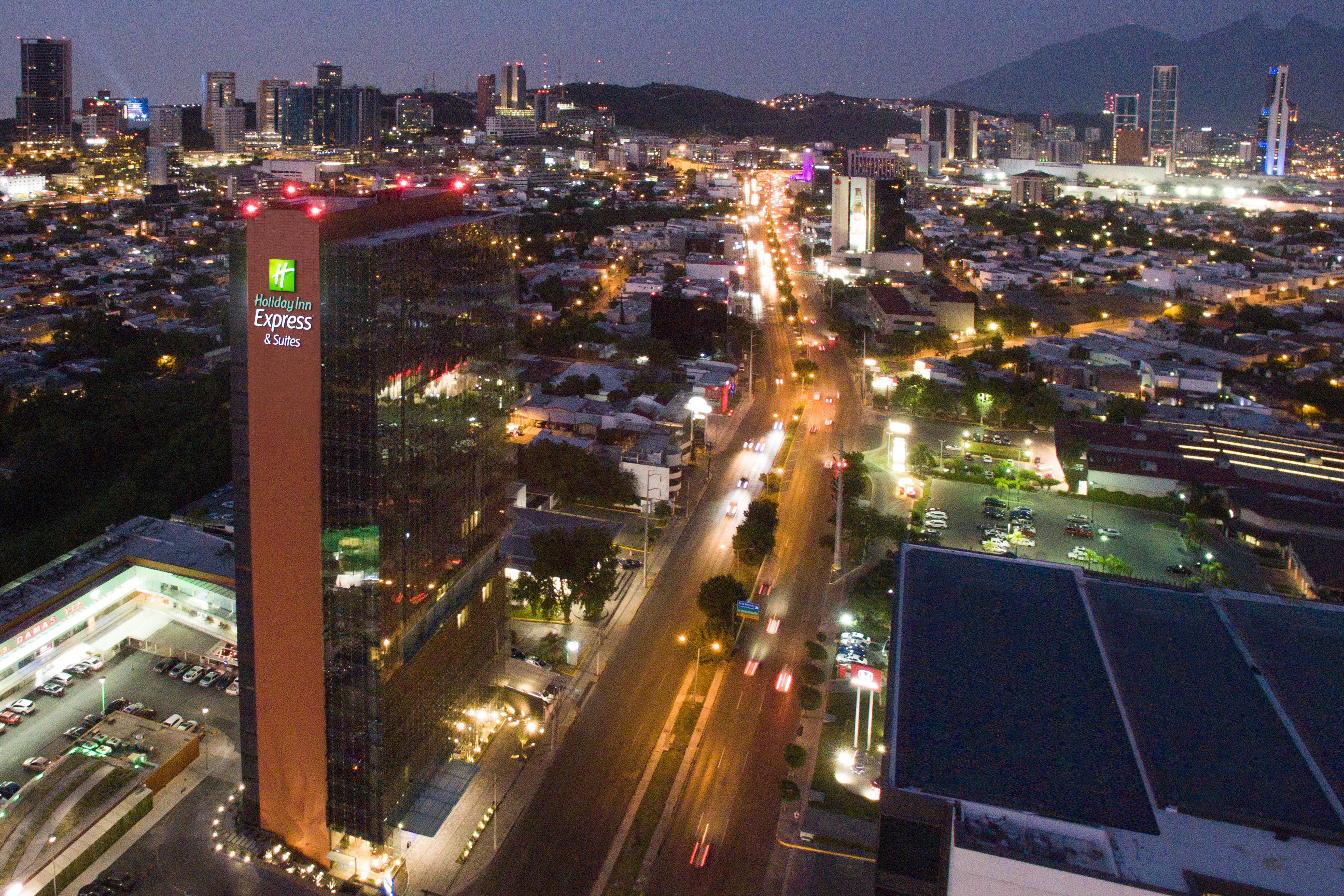 Holiday Inn Express & Suites Monterrey Valle By Ihg San Pedro Garza Garcia Eksteriør billede