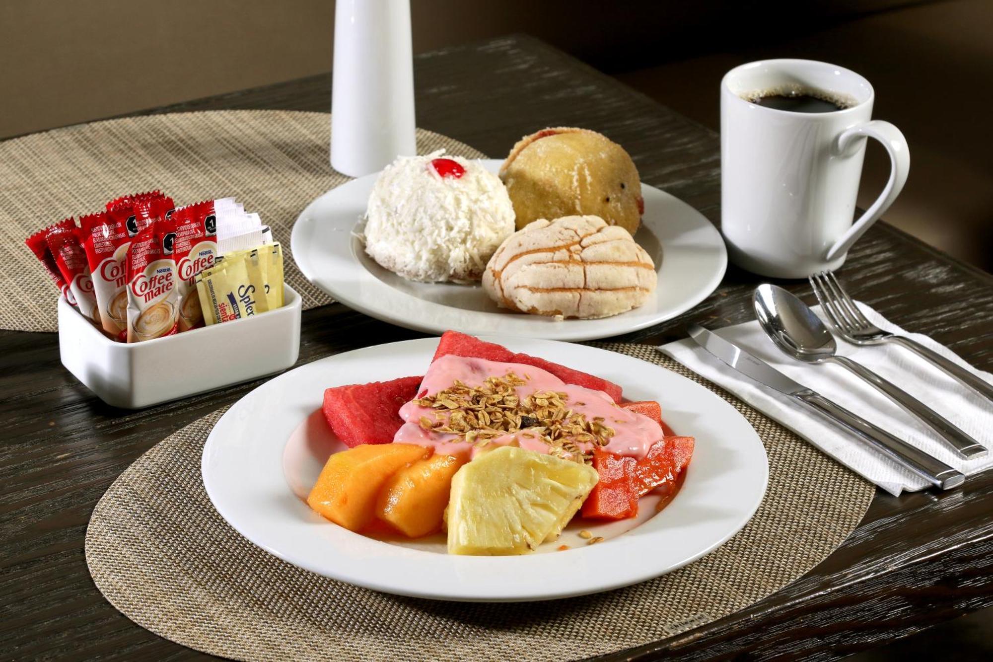 Holiday Inn Express & Suites Monterrey Valle By Ihg San Pedro Garza Garcia Eksteriør billede